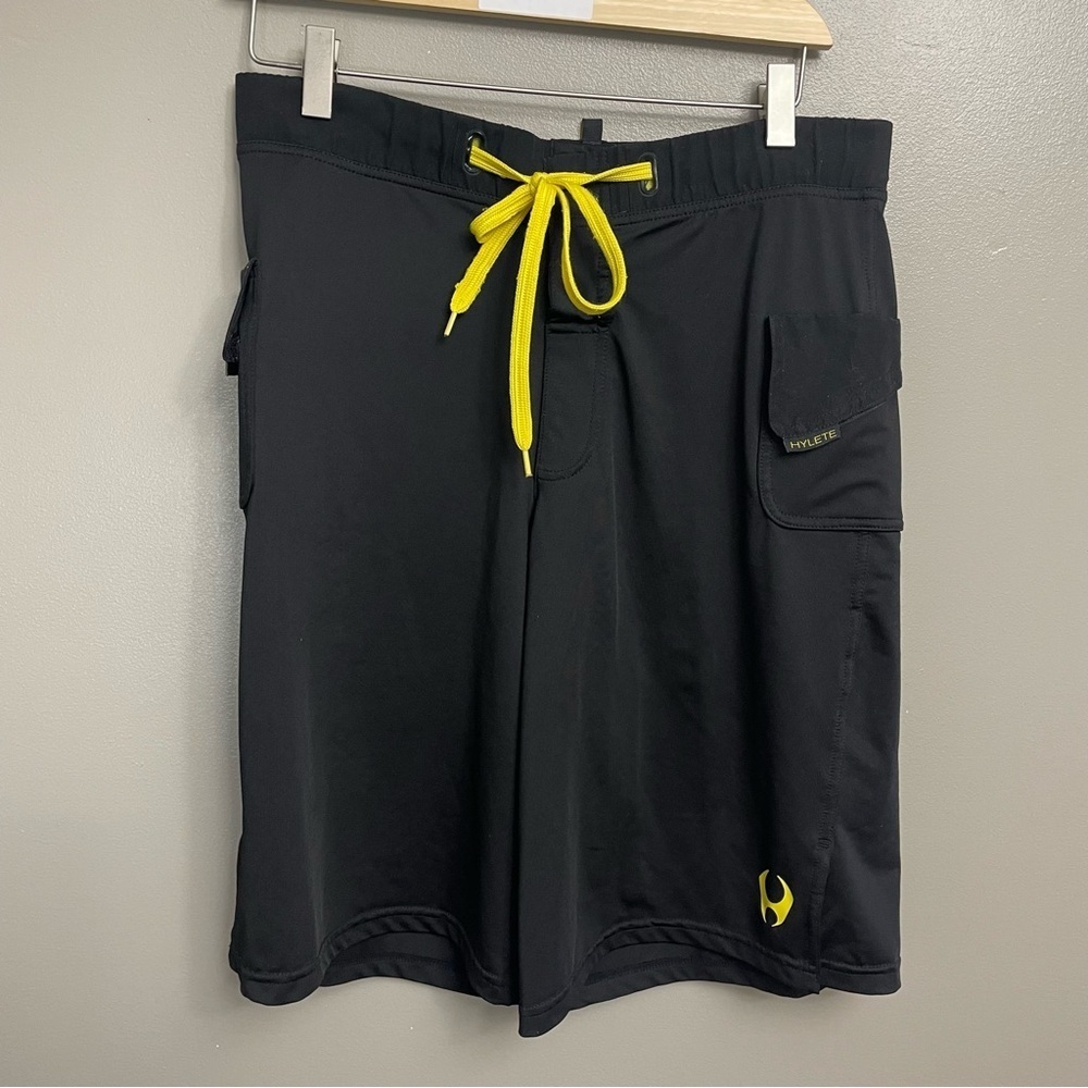 Hylete Shorts men’s size Medium Regulat workout shorts stretch
